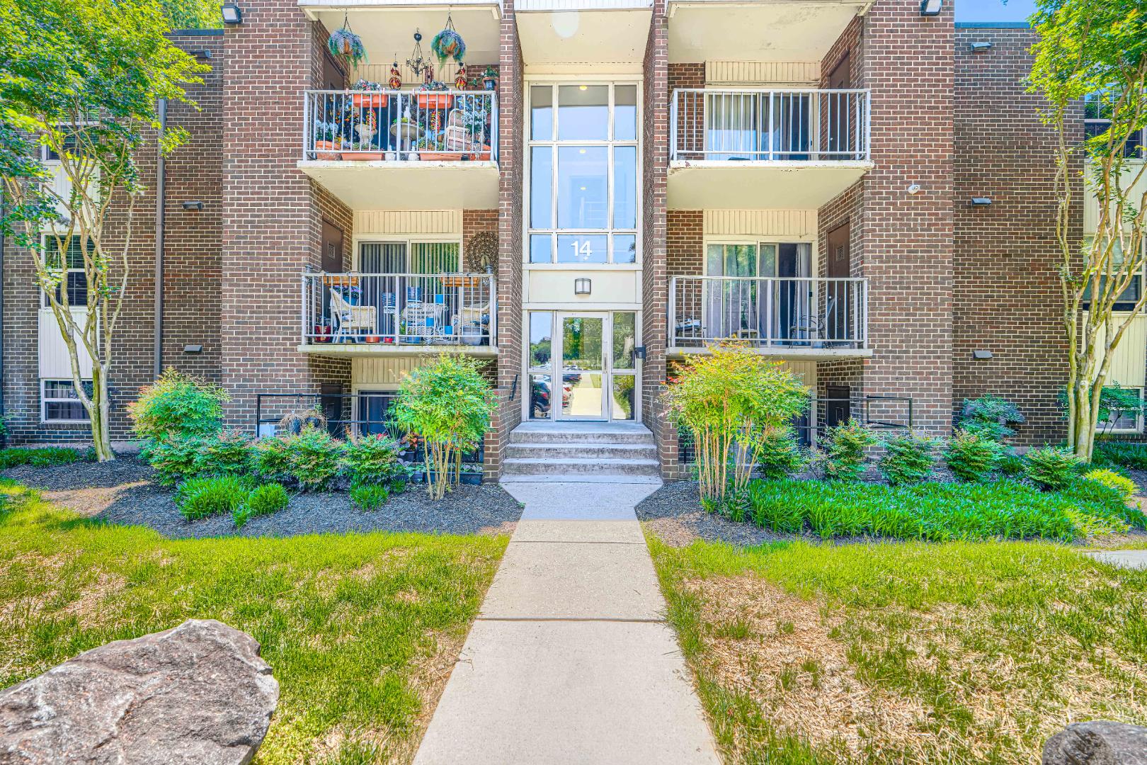 2 Bedroom Condo – 14 Mountbatten Ct Apt 203 - 14 Mountbatten #203, Gwynn Oak, MD 21207