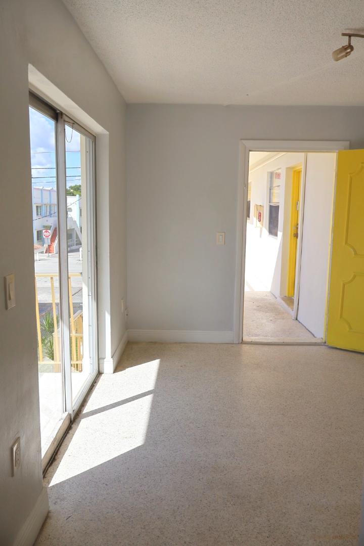 528 SW 6 Street, Unit 6 gallery image