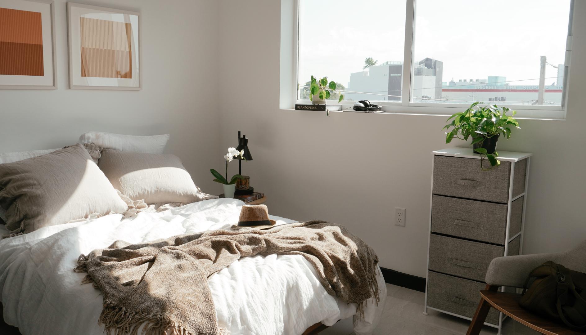 542 SW 7th St, Unit 310 (Furnished Room) gallery image