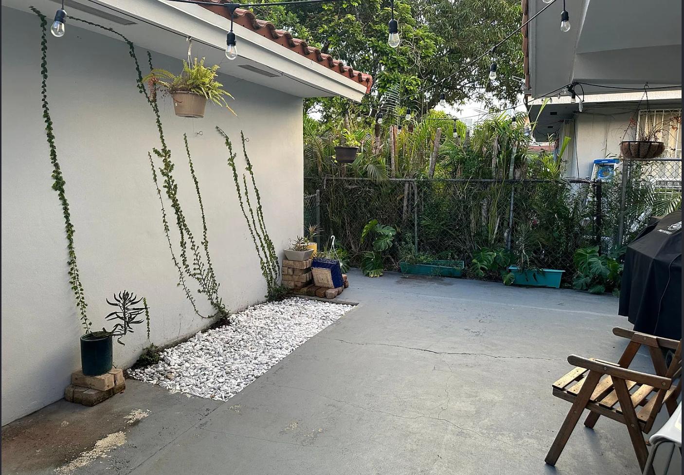933 SW 10th St, Unit 933 SW 10th St gallery image