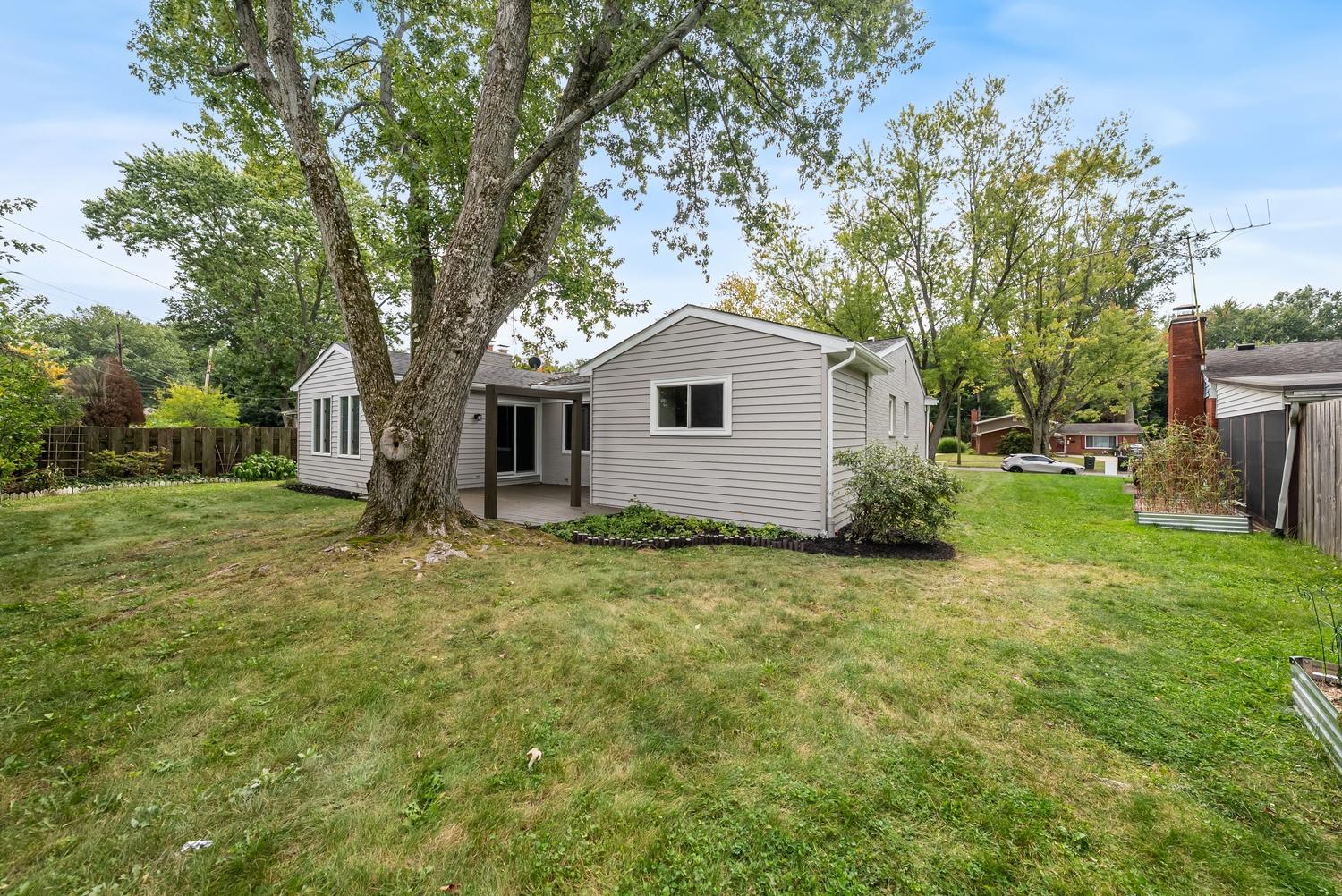 270 Michigan Ave photo 59