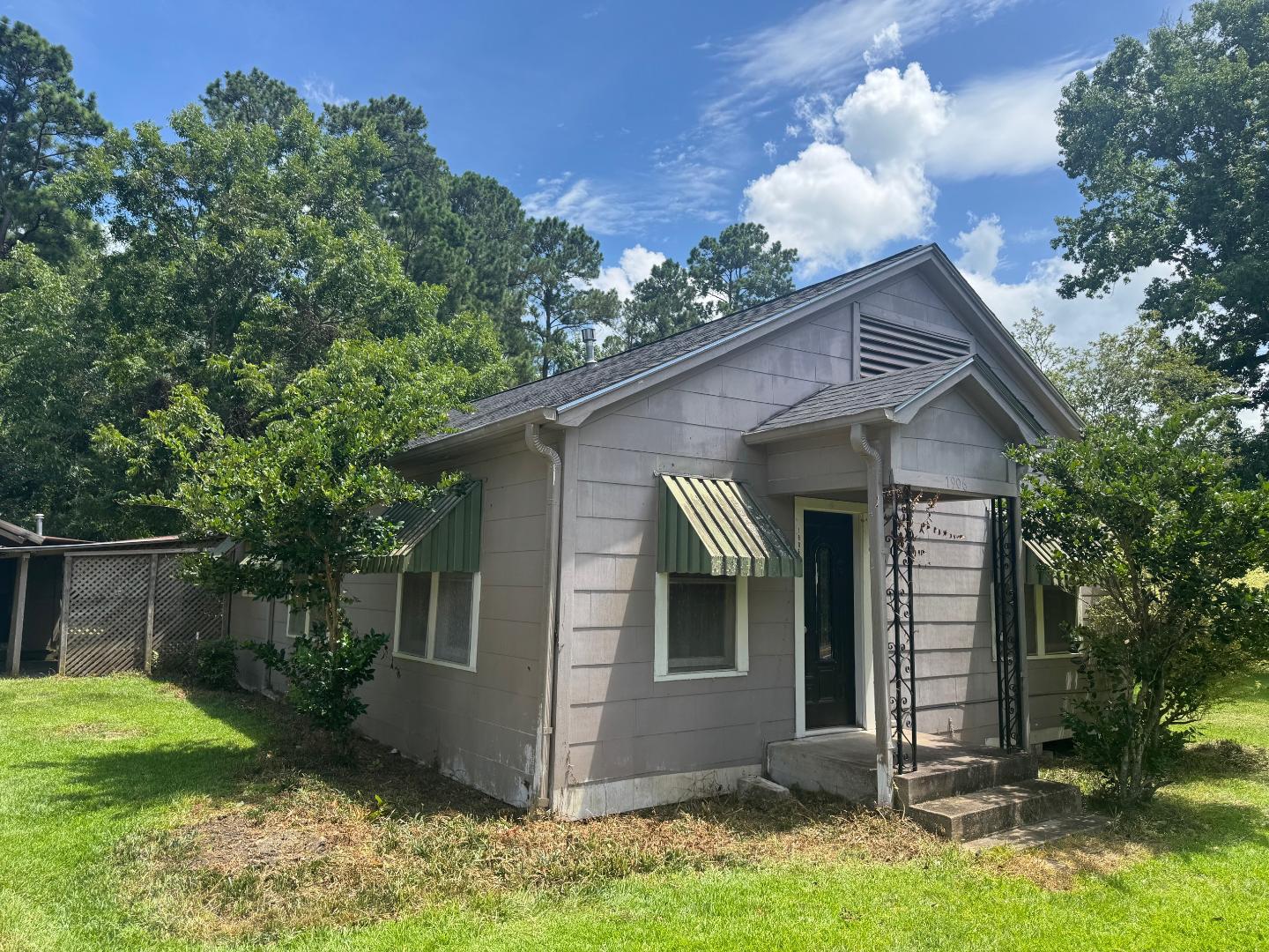 3 Bedroom House – 1906 Old Israel Rd, Livingston, TX 77351