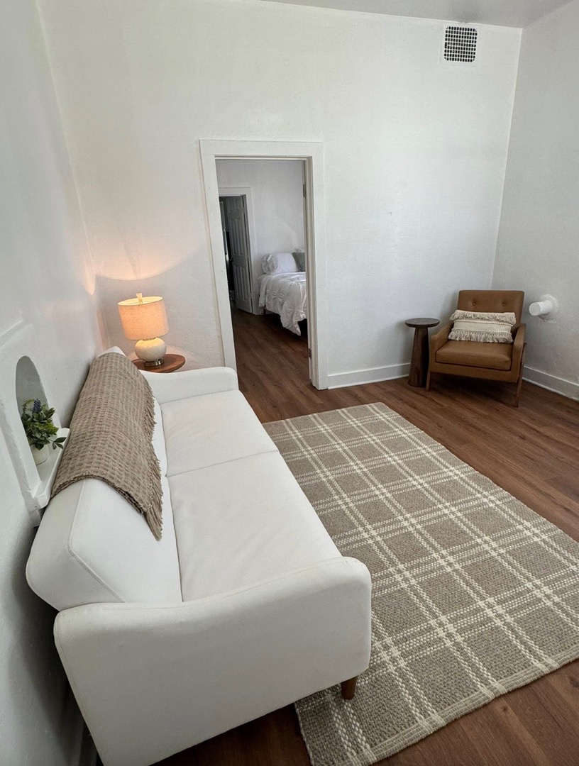 229 E 6th Ave, Apt #2, photo 2