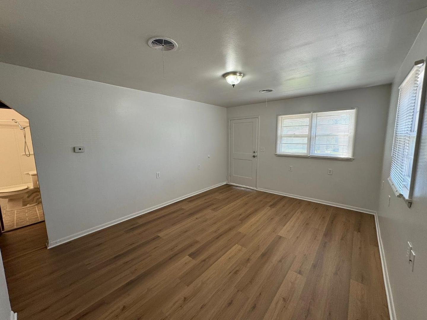 610 E 15th Ave, Apt #1, photo 2