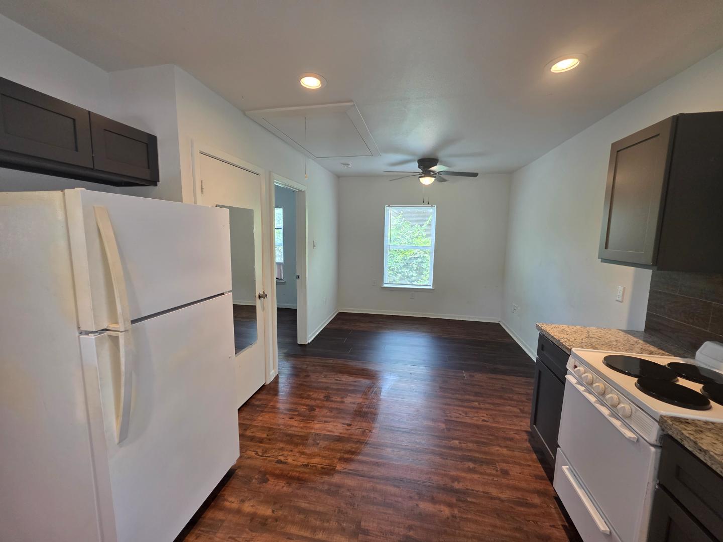 1 Bedroom Multi-Family Home – 1413 Egypt St Unit D, Houston, TX 77009