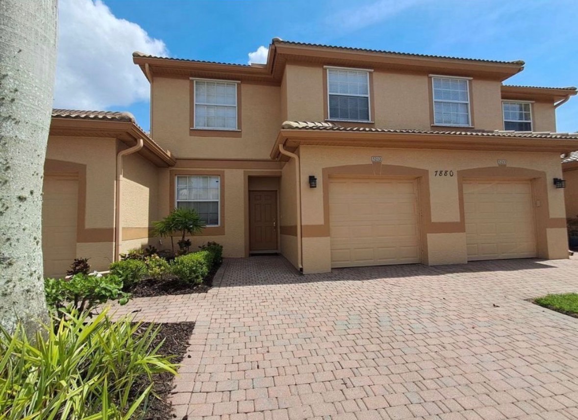 7880 Lake Sawgrass Loop - 7880 Lake Sawgrass Loop