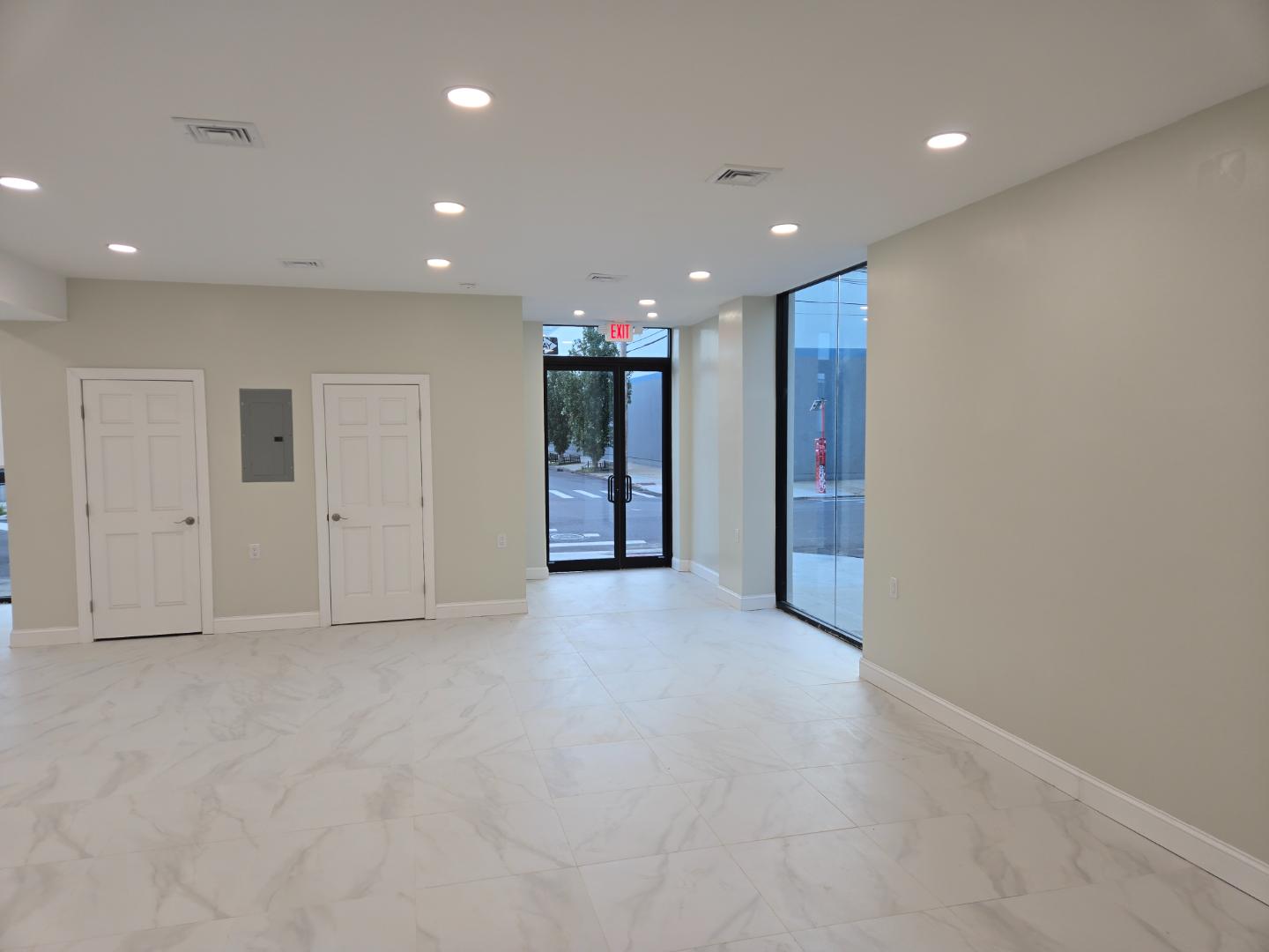 72 Van Dyke Brooklyn - Corner Storefront photo 1