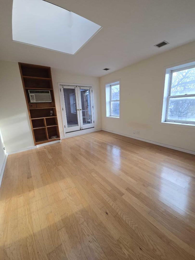 129 11th St - Unit 2F photo 1