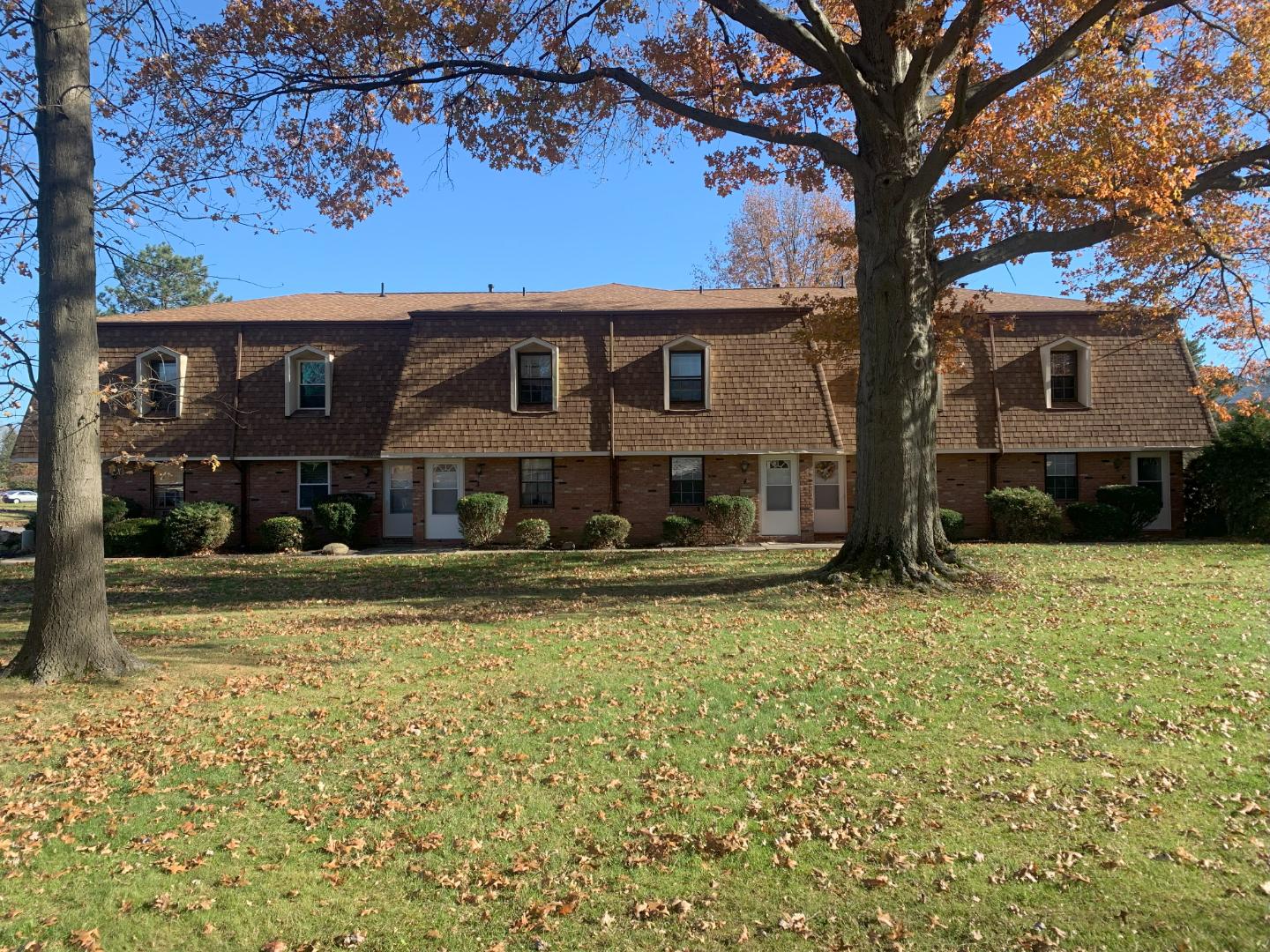 Parkwood Townhomes - Photo 4